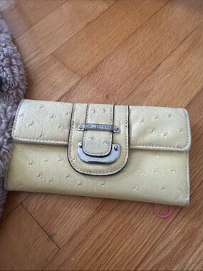 GUESS Pale Yellow Faux-Ostrich Clasp Wallet